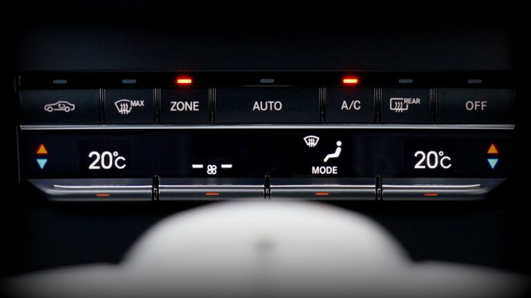 Citroën C5 Aircross dla rodziny: czy trzy niezależne fotele pomieszczą trzy foteliki?